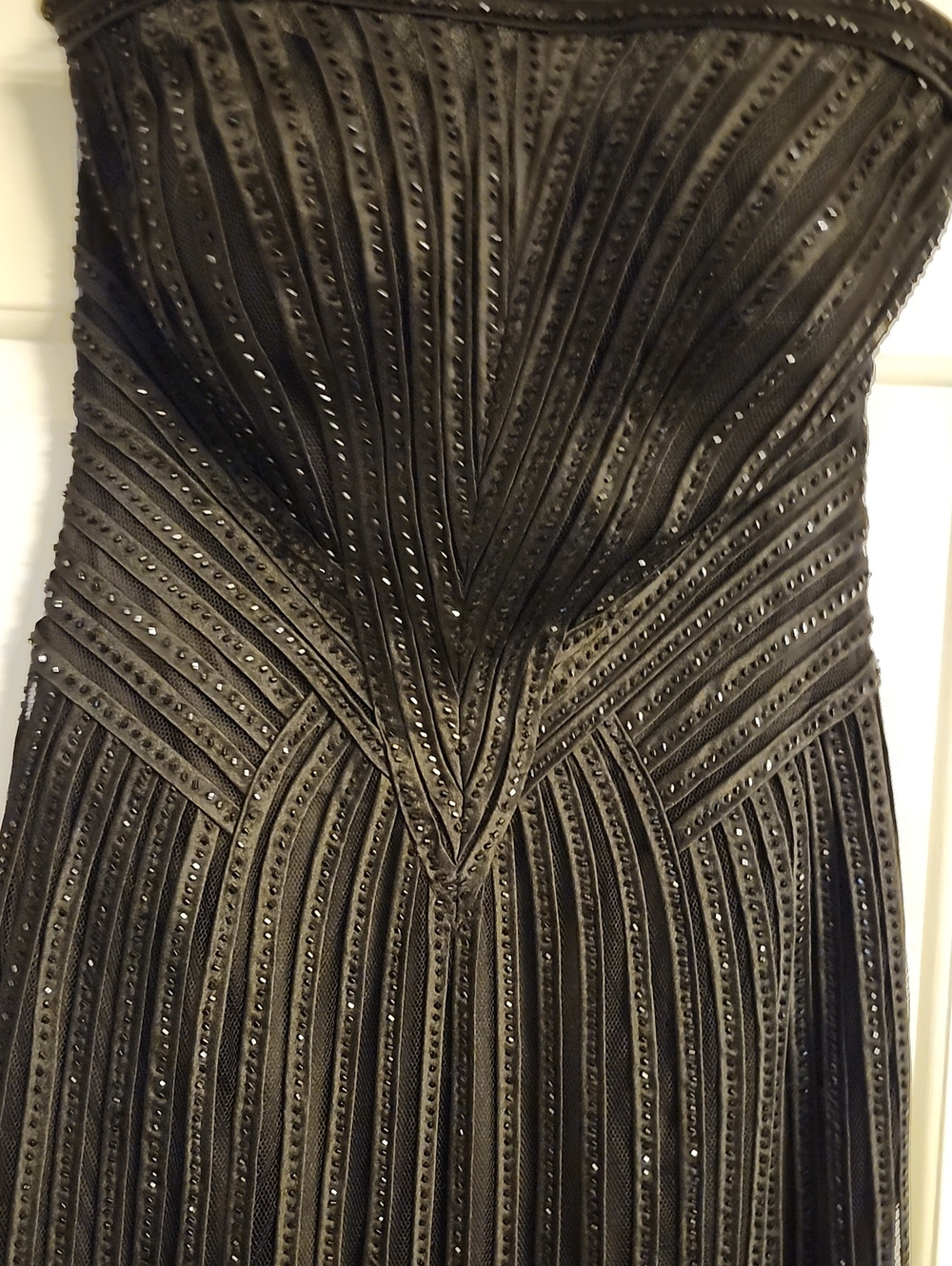 Mieka Stunning Like New Black Beaded Silk/Satin Straped Evening Gown, 40/6 $200 - Picture 4 of 13